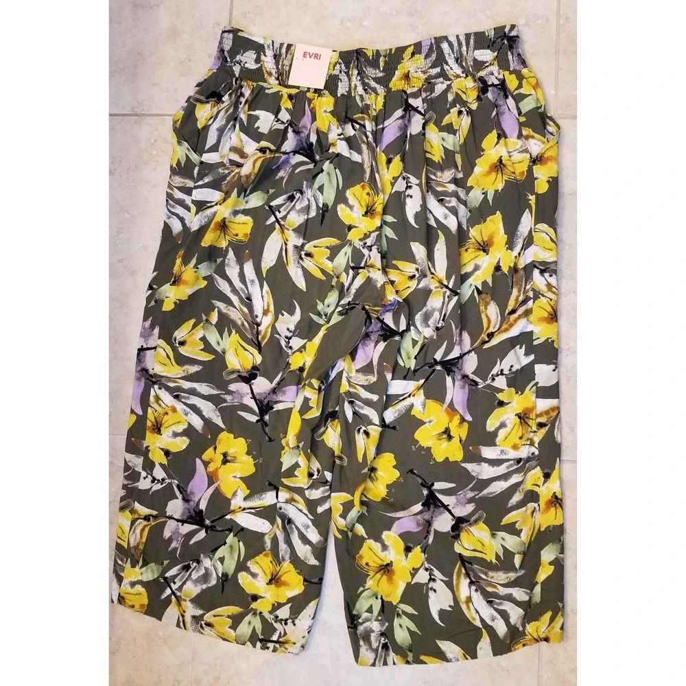 EVRI Women Midrise Wide Leg‎ Cropped Soft Pants Pull-On Floral Plus Sz 16W